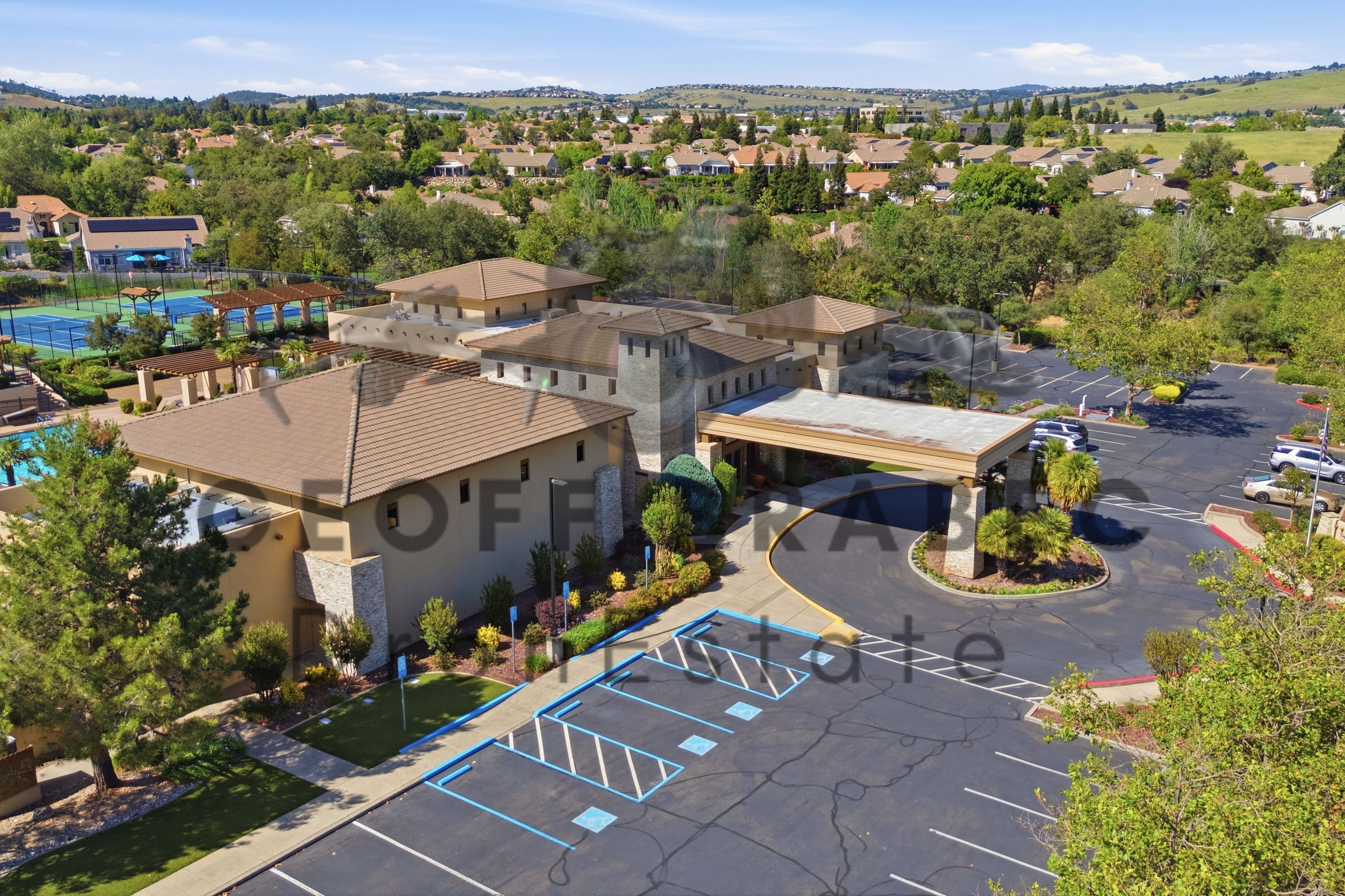 The Lodge at Four Seasons_El Dorado Hills - Stock Photos