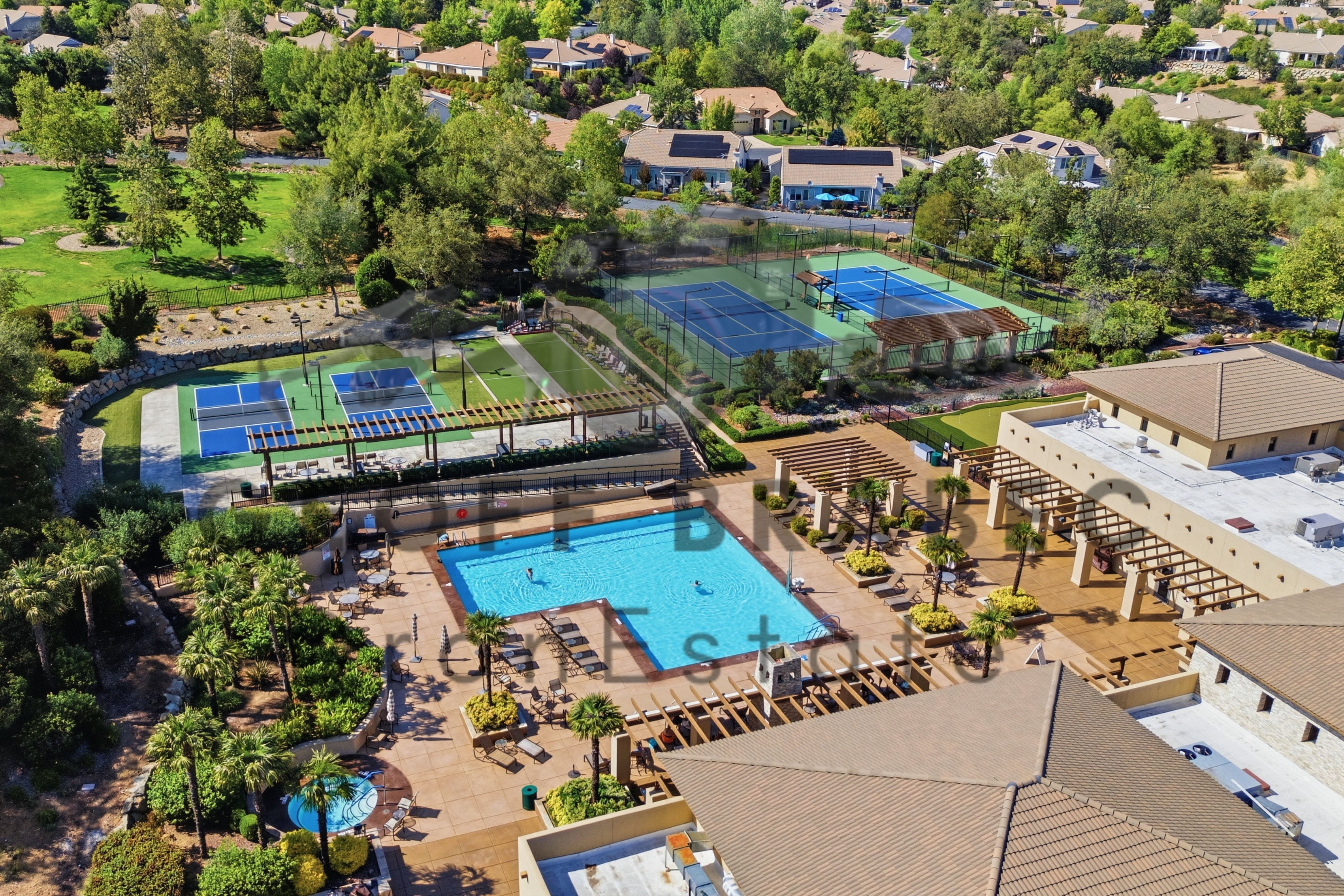 The Lodge at Four Seasons_El Dorado Hills - Stock Photos